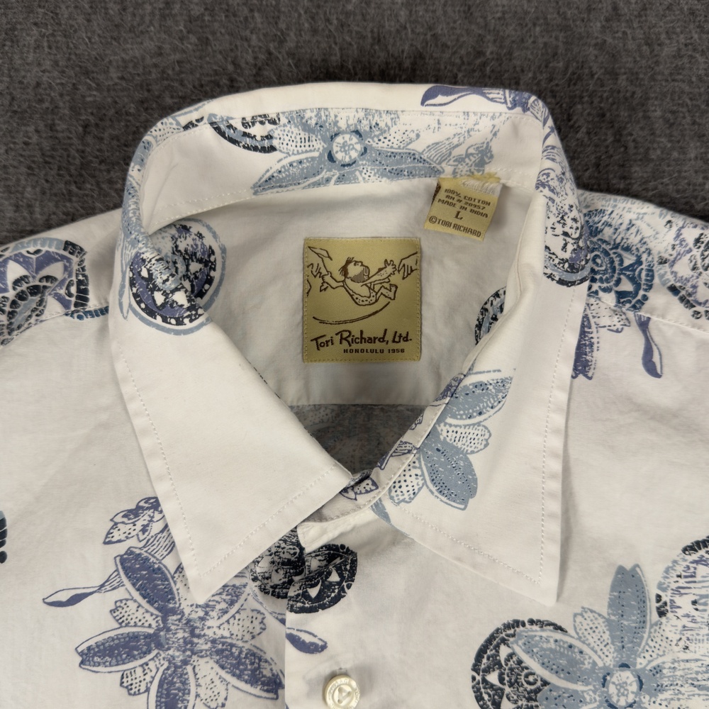 Tori Richard Shirt Mens Large White Blue Hawaiian Short Sleeve Aloha Caveman Tag